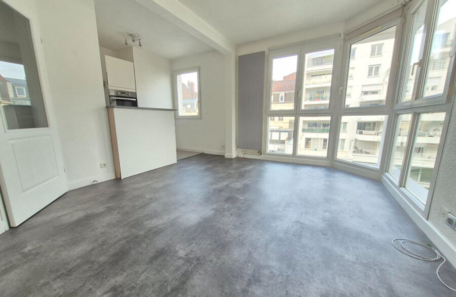 Théâtre Sébastopol : Type 2 rénové au calme