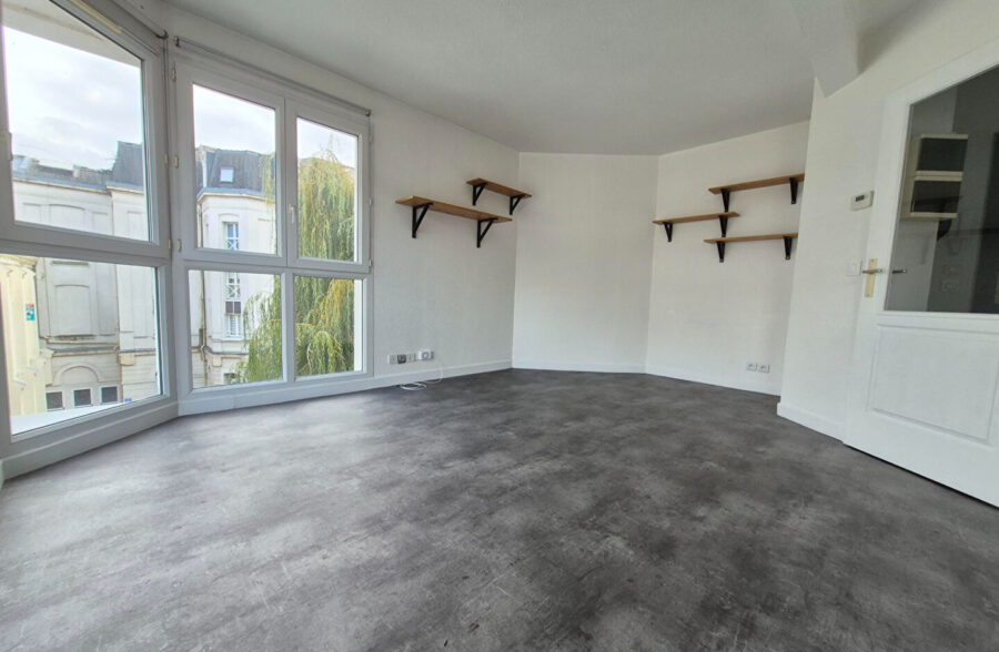 Théâtre Sébastopol : Type 2 rénové au calme