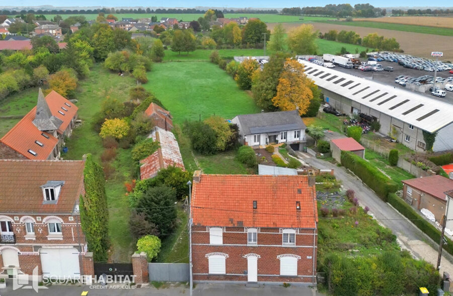 Maison, terrain constructible et divisible 4 800m²