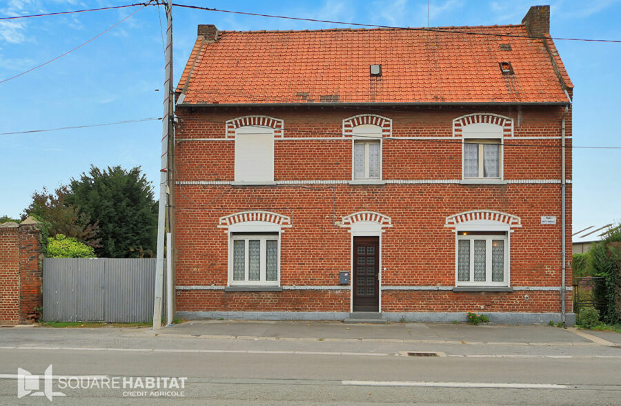 Maison, terrain constructible et divisible 4 800m²