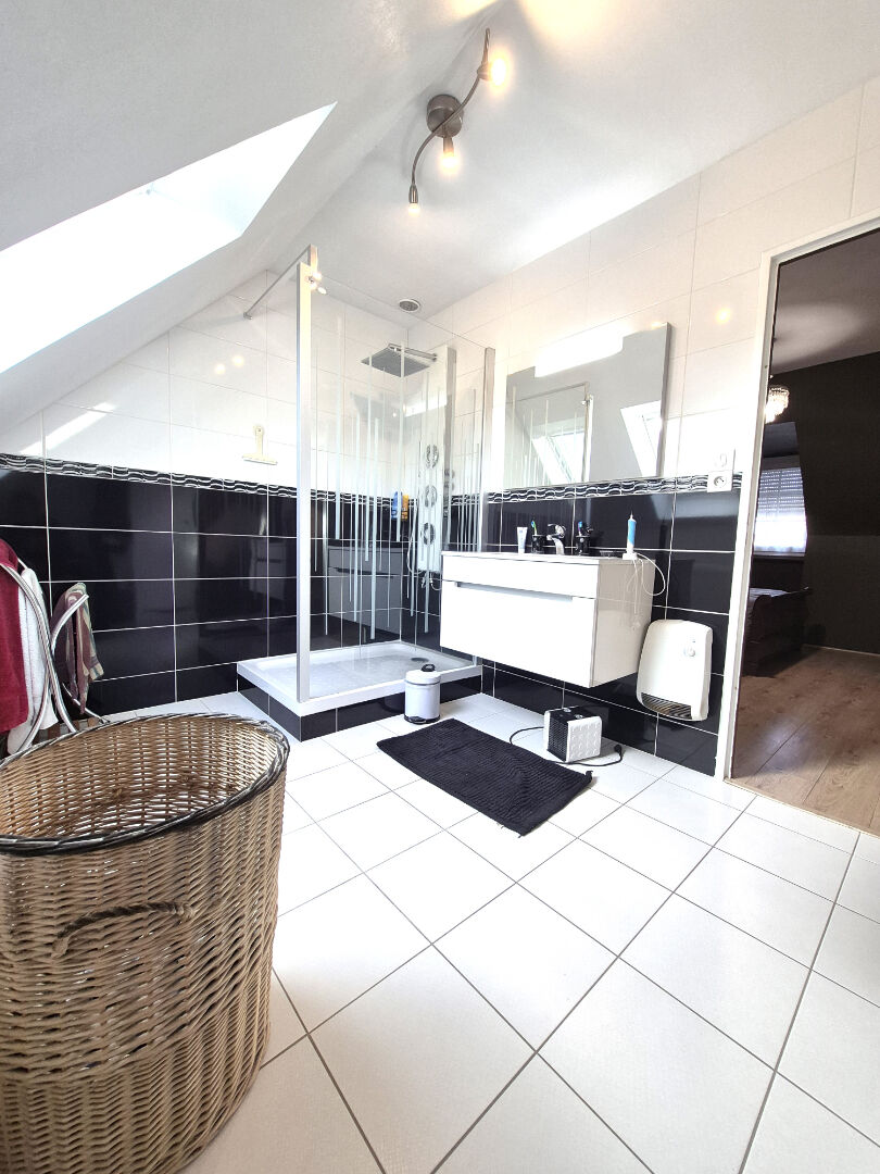 Maison Cambrai 10 pièce(s) 150 m2