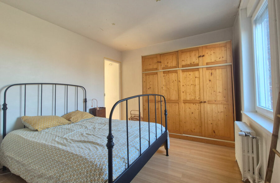 Maison semi bourgeoise des années 30′, jardin et atelier/garage de 52m²!