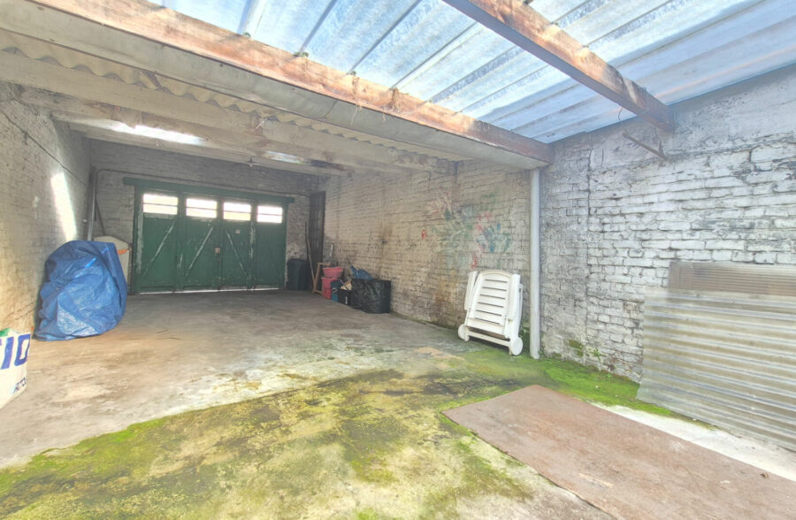 Maison semi bourgeoise des années 30′, jardin et atelier/garage de 52m²!