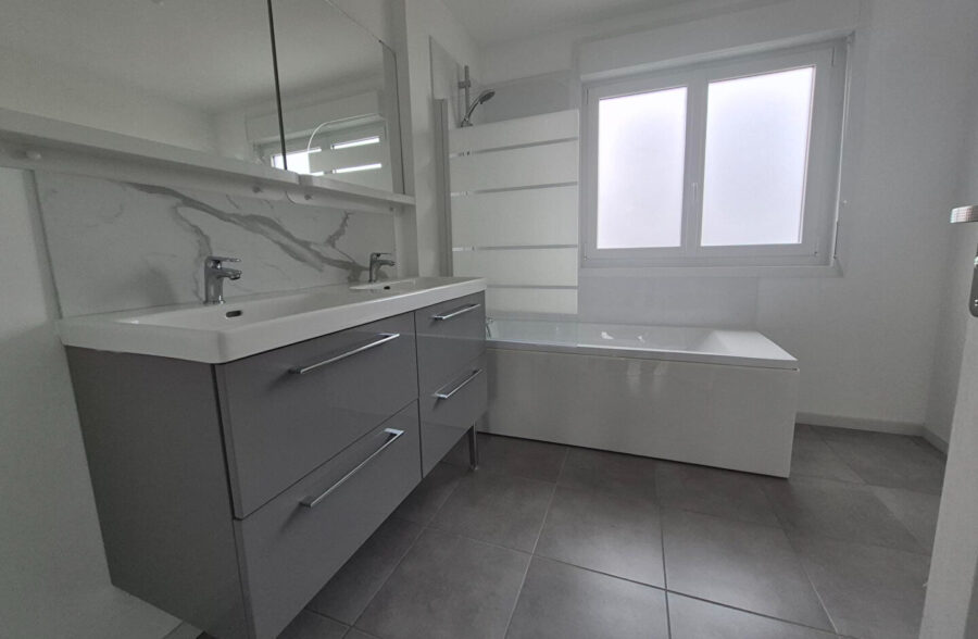 Maison Aulnoy Lez Valenciennes 8 pièce(s) 150 m2