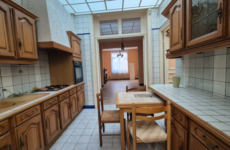 Maison  Lomme A RENOVER de 90m2 avec jardin – fort potentiel.