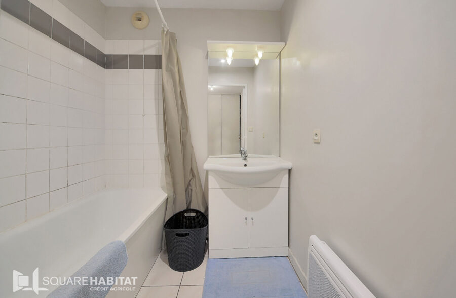 Appartement Lens 3 pièce(s) 51.80 m2 avec parking privé. Appartement Lens 3 pièce(s) 51.80 m2 avec parking privé.