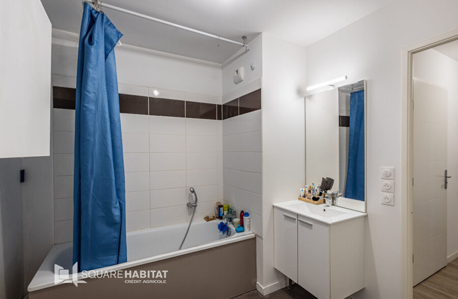 LILLE MOULINS : JOLI T4 DE 88M² AVEC EXTERIEUR ET PARKING DANS RESIDENCE RECENTE LILLE MOULINS : JOLI T4 DE 88M² AVEC EXTERIEUR ET PARKING DANS RESIDENCE RECENTE