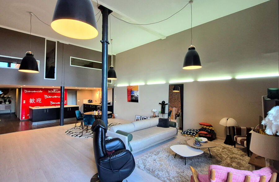LOFT CONTEMPORAIN ET COSY 158 m² LOFT CONTEMPORAIN ET COSY 158 m²