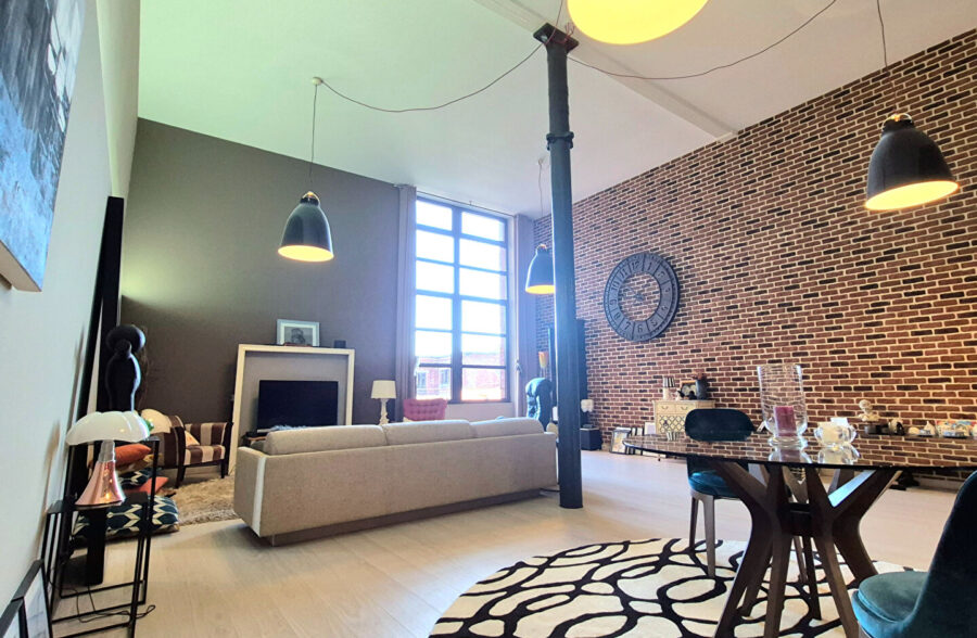 LOFT CONTEMPORAIN ET COSY 158 m² LOFT CONTEMPORAIN ET COSY 158 m²