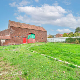 CORP DE FERME AVEC GRANGE  Sous compromis  CORP DE FERME AVEC GRANGE  Sous compromis