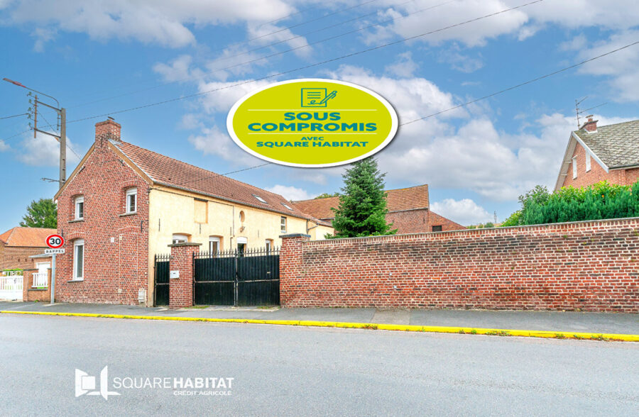 CORP DE FERME AVEC GRANGE  Sous compromis  CORP DE FERME AVEC GRANGE  Sous compromis