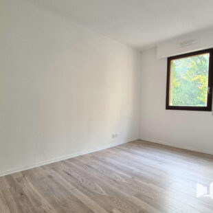 Appartement T3 Saint Maur avec parking et balcon Appartement T3 Saint Maur avec parking et balcon