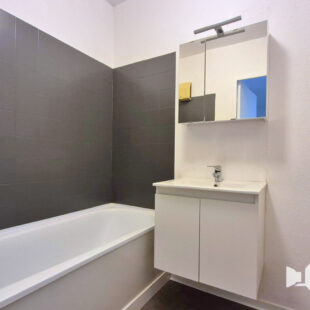 Appartement T3 Saint Maur avec parking et balcon Appartement T3 Saint Maur avec parking et balcon