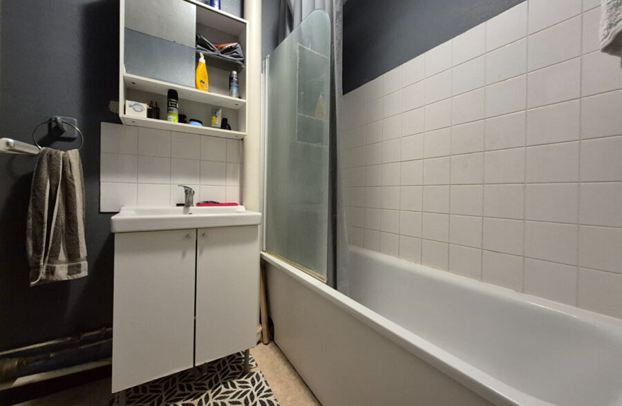 Investissement locatif : appartement de 48 m² dans une résidence recherchée. Investissement locatif : appartement de 48 m² dans une résidence recherchée.