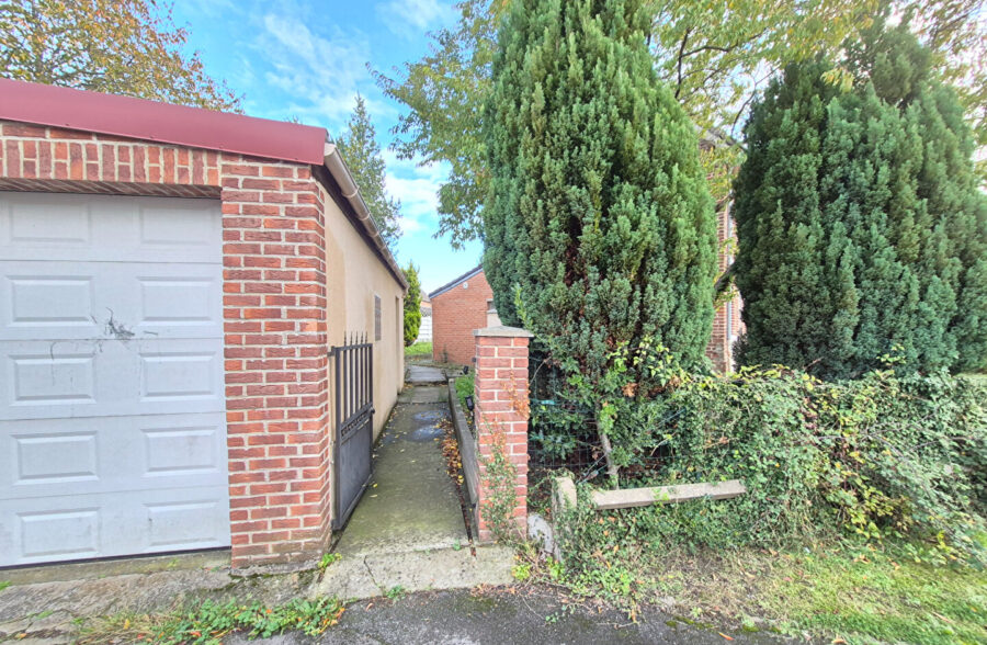 Maison semi individuelle + Garage