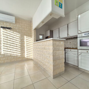 Maison semi individuelle + Garage