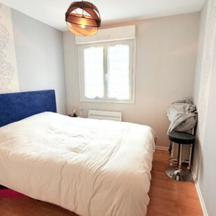 VIEUX LILLE SUPERBE TYPE 3 AVEC BALCON DANS UN ETAT REMARQUABLE VIEUX LILLE SUPERBE TYPE 3 AVEC BALCON DANS UN ETAT REMARQUABLE