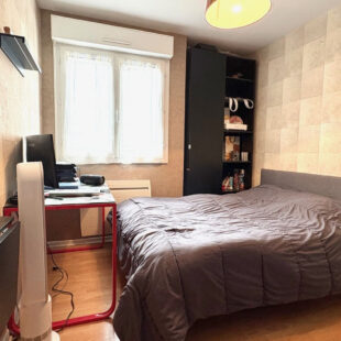 VIEUX LILLE SUPERBE TYPE 3 AVEC BALCON DANS UN ETAT REMARQUABLE VIEUX LILLE SUPERBE TYPE 3 AVEC BALCON DANS UN ETAT REMARQUABLE