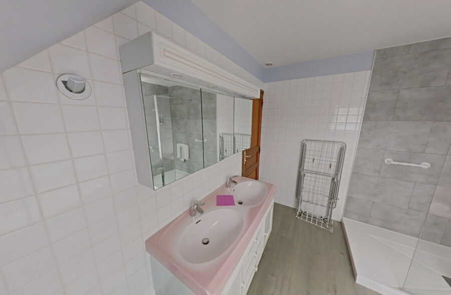 A LOUER – MAISON A LOUER – MAISON