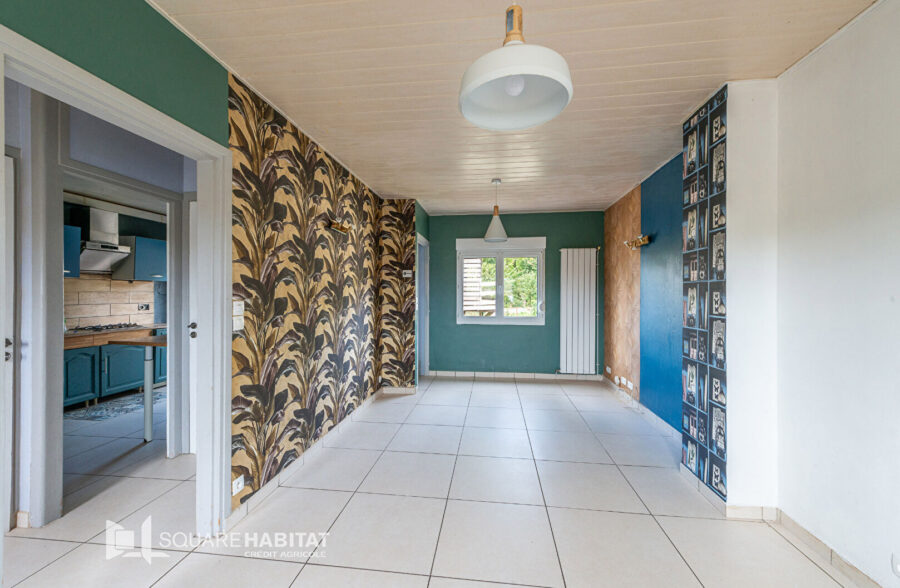 Maison semi individuelle , 3 chambres, jardin , garage ! Maison semi individuelle , 3 chambres, jardin , garage !