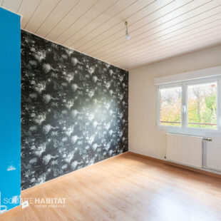 Maison semi individuelle , 3 chambres, jardin , garage ! Maison semi individuelle , 3 chambres, jardin , garage !