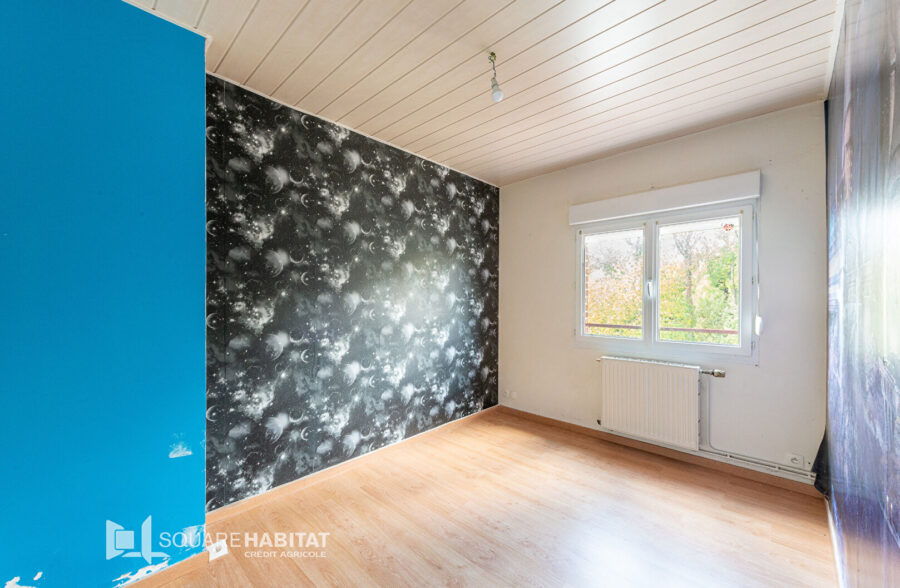 Maison semi individuelle , 3 chambres, jardin , garage ! Maison semi individuelle , 3 chambres, jardin , garage !