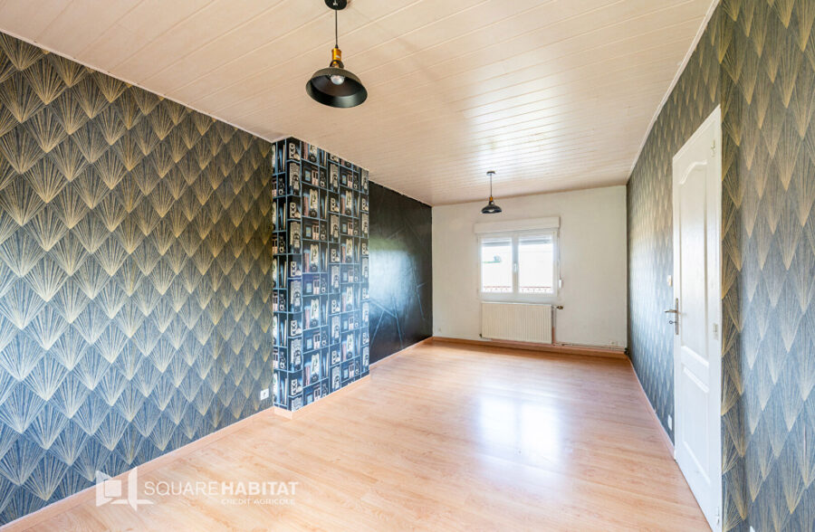 Maison semi individuelle , 3 chambres, jardin , garage ! Maison semi individuelle , 3 chambres, jardin , garage !