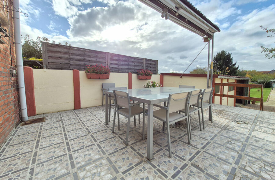 Maison au Coeur de Hem avec jardin et garage/atelier Maison au Coeur de Hem avec jardin et garage/atelier