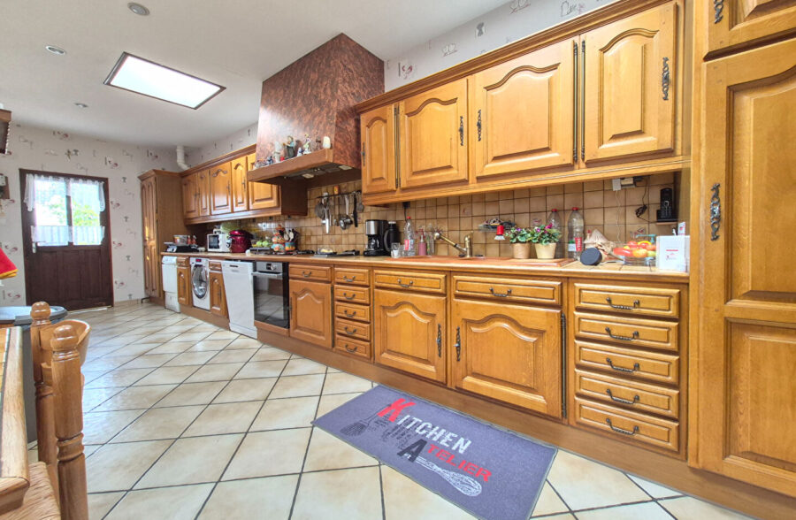 Maison au Coeur de Hem avec jardin et garage/atelier Maison au Coeur de Hem avec jardin et garage/atelier