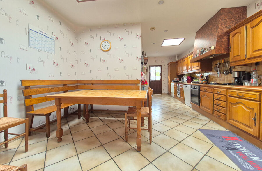 Maison au Coeur de Hem avec jardin et garage/atelier Maison au Coeur de Hem avec jardin et garage/atelier