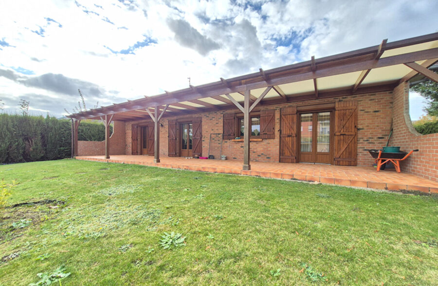 Pavillon Plain-pied 3 Chambres + Sous sol Pavillon Plain-pied 3 Chambres + Sous sol