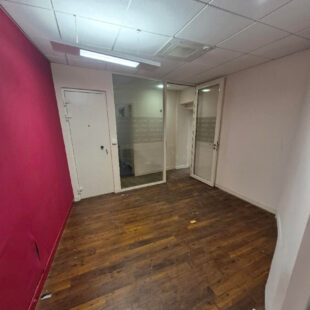 OPPORTUNITÉ COMMERCIALE EXCEPTIONNELLE ! 150m² modulables, emplacement stratégique. OPPORTUNITÉ COMMERCIALE EXCEPTIONNELLE ! 150m² modulables, emplacement stratégique.