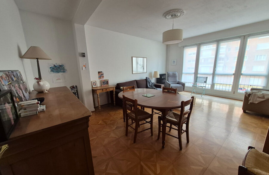 LILLE Nationale – Vauban: T3 avec garage et cave LILLE Nationale – Vauban: T3 avec garage et cave