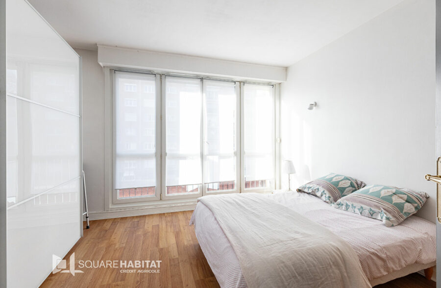 LILLE Nationale – Vauban: T3 traversant avec balcon et cave possibilité d’ achat garage en supplément