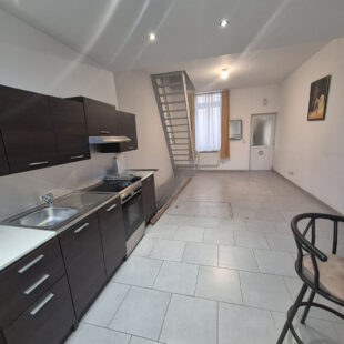 À VENDRE ! Maison de ville 73m² 4 pièces + cour à Roubaix, 69 900€ HAI !!! À VENDRE ! Maison de ville 73m² 4 pièces + cour à Roubaix, 69 900€ HAI !!!