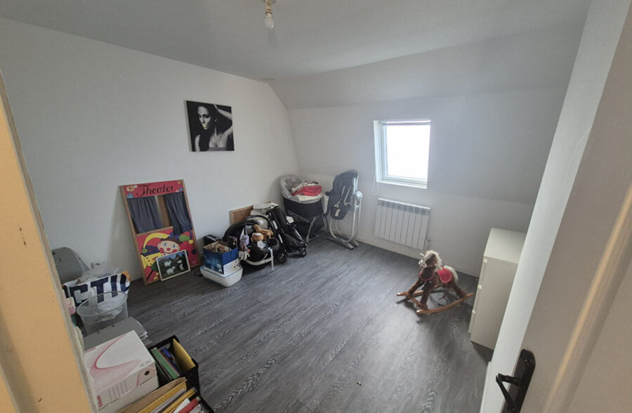 À VENDRE ! Maison de ville 73m² 4 pièces + cour à Roubaix, 69 900€ HAI !!! À VENDRE ! Maison de ville 73m² 4 pièces + cour à Roubaix, 69 900€ HAI !!!