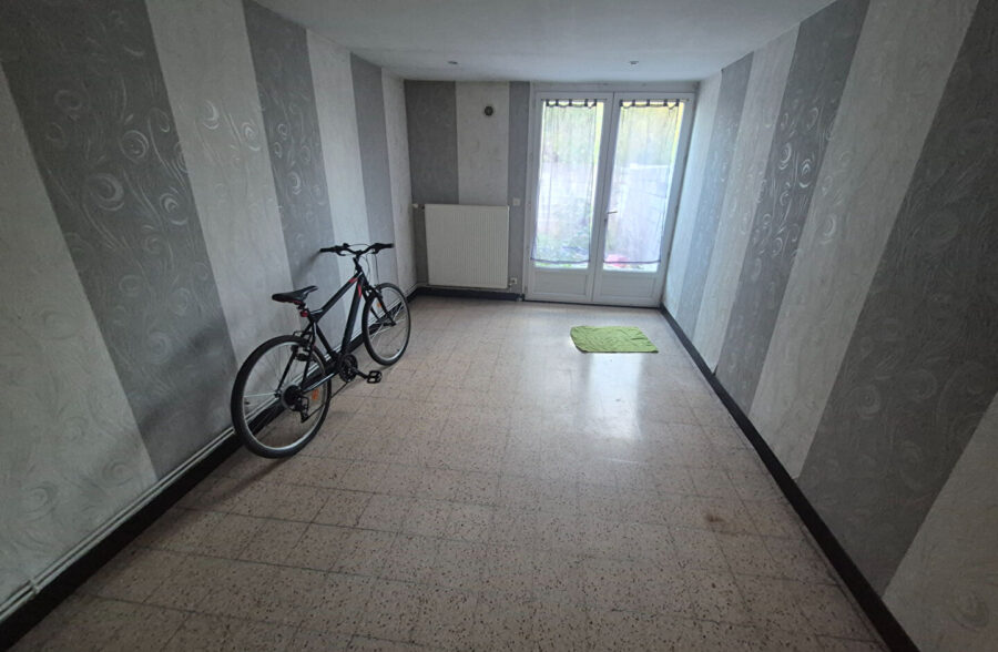 EXCLUSIVITÉ INVESTISSEUR : Maison à fort potentiel à Anzin ! EXCLUSIVITÉ INVESTISSEUR : Maison à fort potentiel à Anzin !