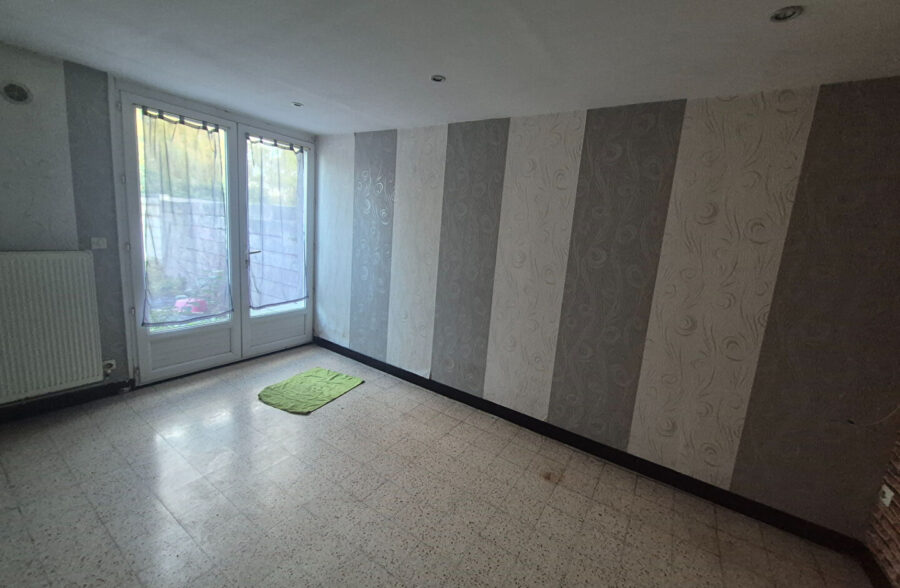 EXCLUSIVITÉ INVESTISSEUR : Maison à fort potentiel à Anzin ! EXCLUSIVITÉ INVESTISSEUR : Maison à fort potentiel à Anzin !