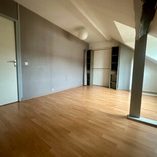 Maison  5 pièce(s) 112 m2 &nbsp;Sous compromis&nbsp;