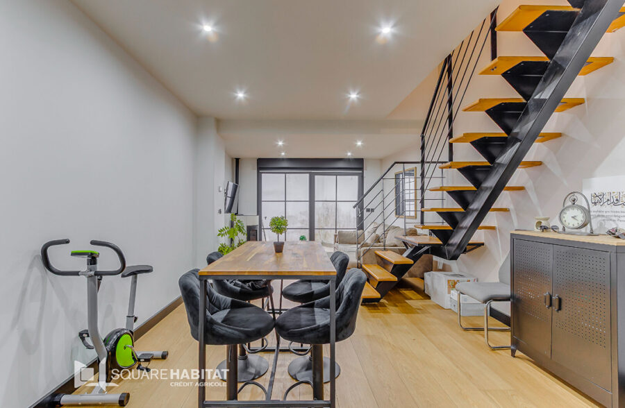 Charmante maison à la limite de Croix entièrement rénovée Charmante maison à la limite de Croix entièrement rénovée