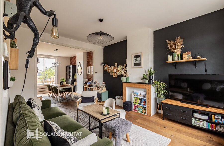 Maison Saint Andre Lez Lille, 4 chambres, 2 salles de bains, 2 toilettes, grande terrasse, buanderie, grand garage , 1 parking et dépendances.