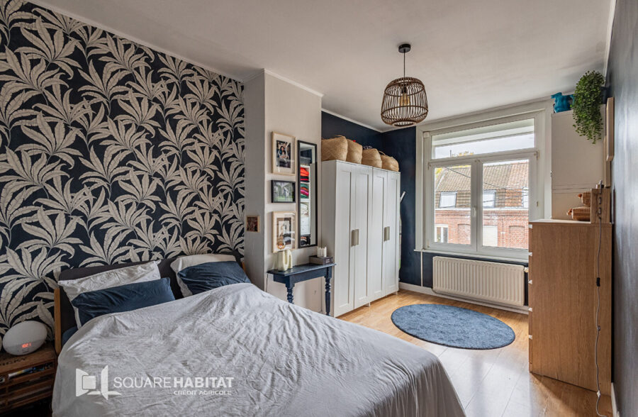 Maison Saint Andre Lez Lille, 4 chambres, 2 salles de bains, 2 toilettes, grande terrasse, buanderie, grand garage , 1 parking et dépendances.