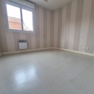 Appartement T3 avec terrasse, cave et garage Appartement T3 avec terrasse, cave et garage