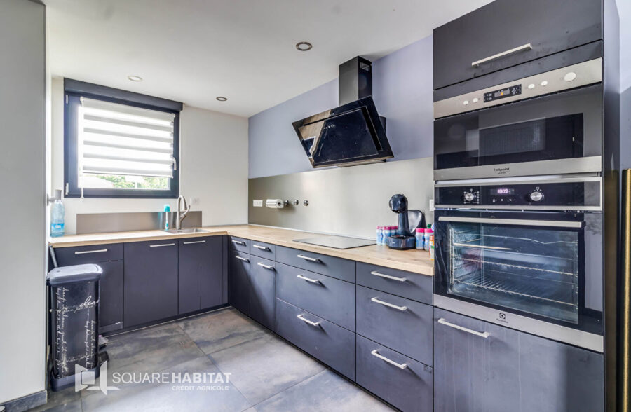 Rare sur Wattrelos : plain-pied 3 chambres + jardin + garage + place de parking Rare sur Wattrelos : plain-pied 3 chambres + jardin + garage + place de parking