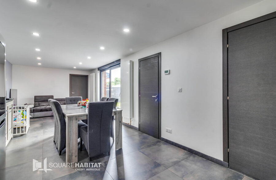 Rare sur Wattrelos : plain-pied 3 chambres + jardin + garage + place de parking Rare sur Wattrelos : plain-pied 3 chambres + jardin + garage + place de parking