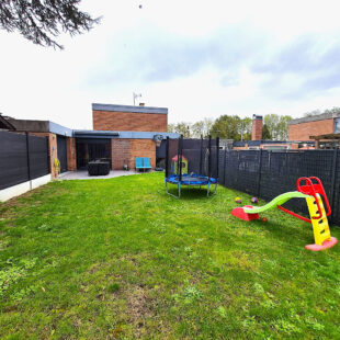 Rare sur Wattrelos : plain-pied 3 chambres + jardin + garage + place de parking Rare sur Wattrelos : plain-pied 3 chambres + jardin + garage + place de parking