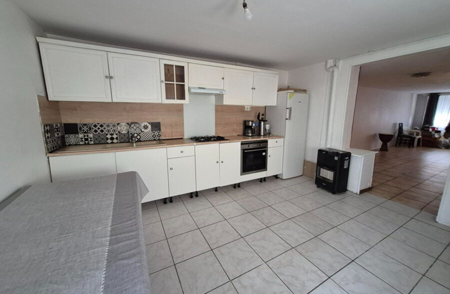 Grande maison 1930 – Secteur prisé de Wattrelos Grande maison 1930 – Secteur prisé de Wattrelos