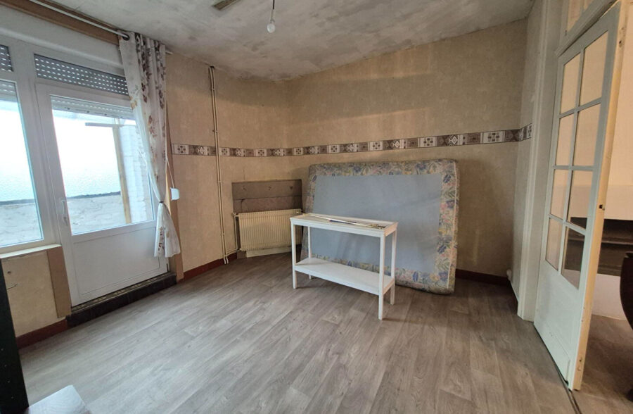 Grande maison 1930 – Secteur prisé de Wattrelos Grande maison 1930 – Secteur prisé de Wattrelos