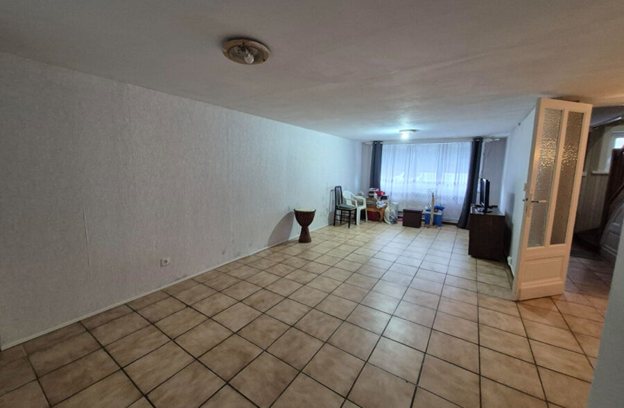 Grande maison 1930 – Secteur prisé de Wattrelos – 5 chambres