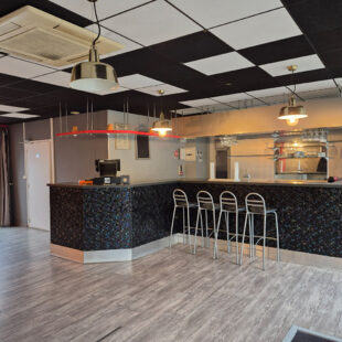 OIGNIES immeuble commercial